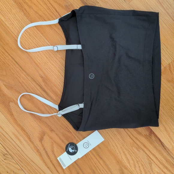 Gilly hicks sports top - Picture 3 of 3